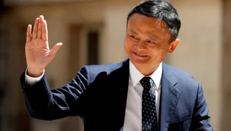 Ünlü milyarder Jack Ma şirketinin denetimini devrediyor