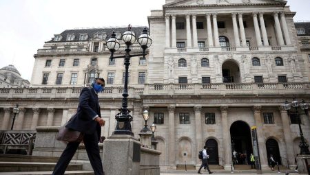 İngiltere, ocakta bütçe fazlası verdi