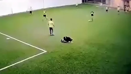 Futbol Maçında Kalp Krizi Geçiren Hasan Bakırhan Hayatını Kaybetti