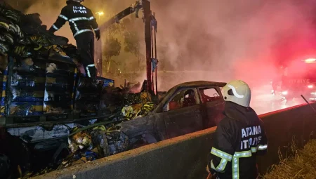 Adana’da Zincirleme Kaza: Araba Alev Aldı