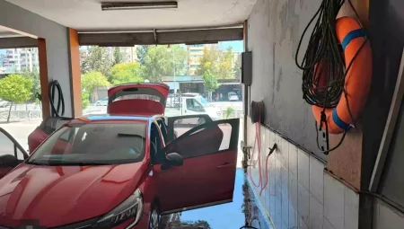 Adana’nın ‘Ölüm Kavşağı’ Mavi Bulvar’da Esnaf Tedbir Alıyor