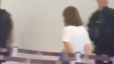 Greta Thunberg, Paris’e kelepçeli geldi