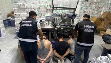 Adana’da dev operasyon: 4 milyon uyuşturucu hap ile 3 ton 994 kilogram etken husus ele geçirildi