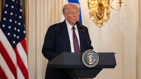 Donald Trump, Beyaz Saray’a dövüş kafesi kurduruyor