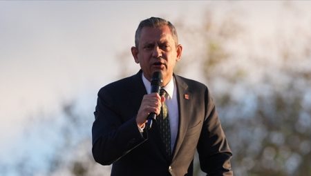 Özgür Özel: Yeni bir parti kurma üzere bir durumumuz yok