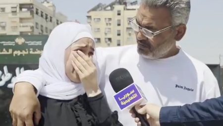 Suriye’de lise bitirme imtihanında matematik sorularının zorluğu öğrencileri gözyaşlarına boğdu